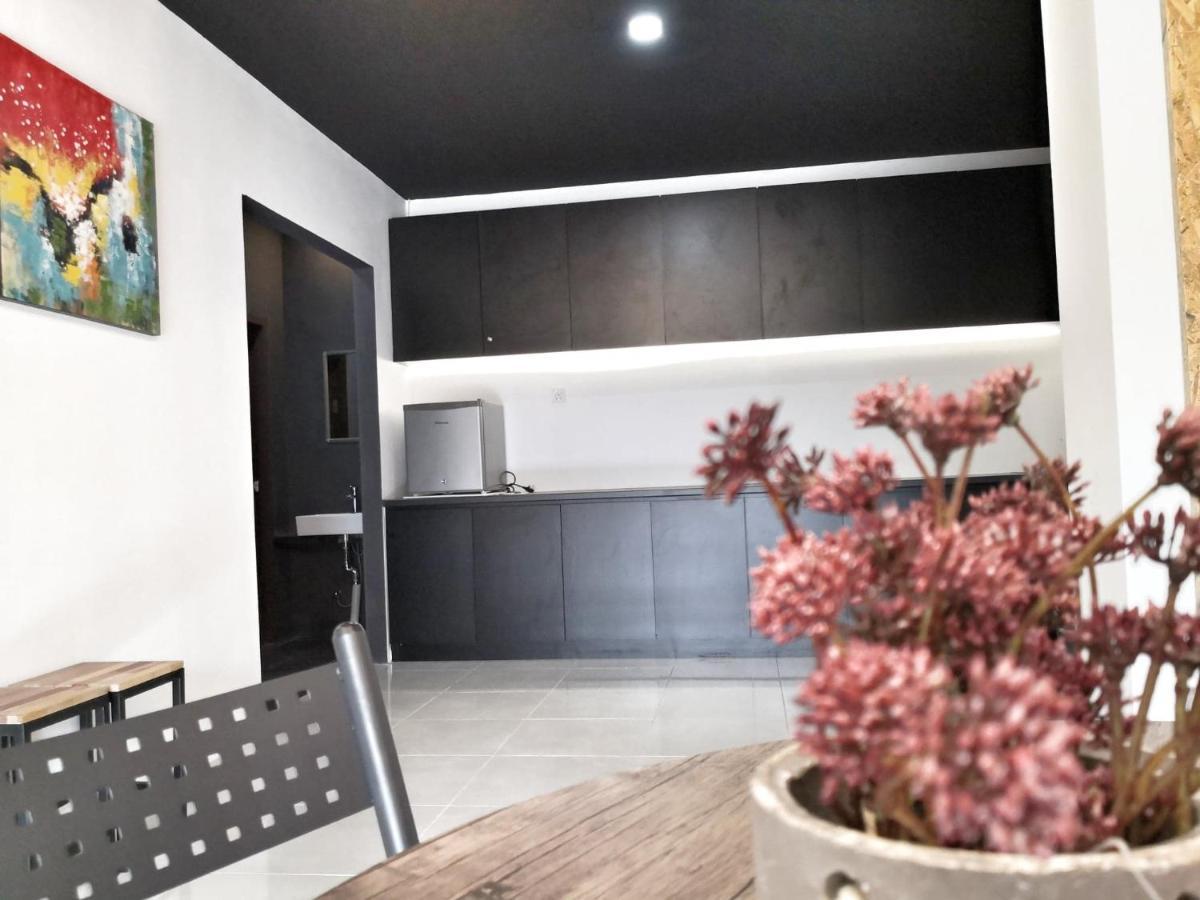 Appartamento 23Loft Kuching Esterno foto