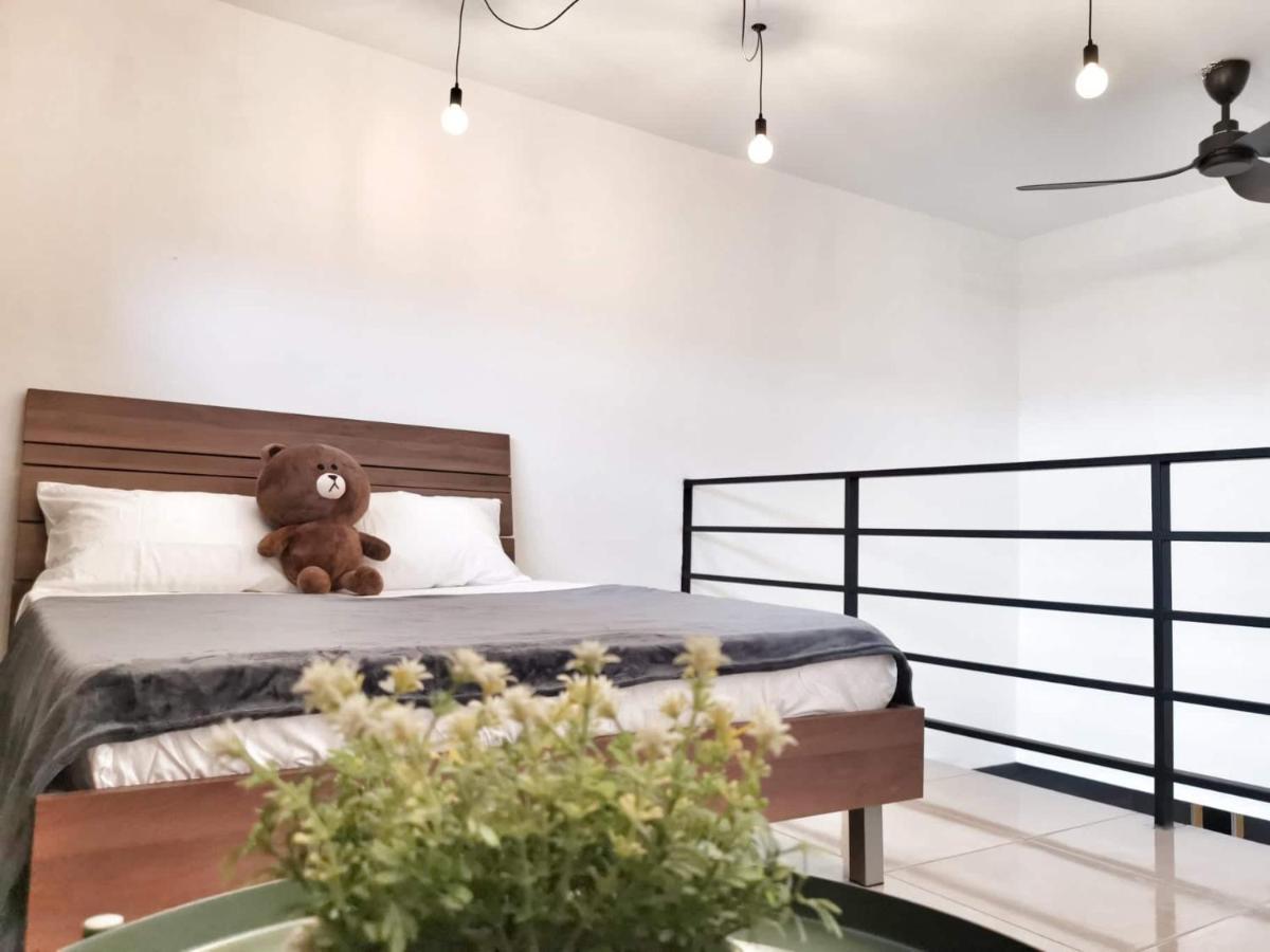Appartamento 23Loft Kuching Esterno foto