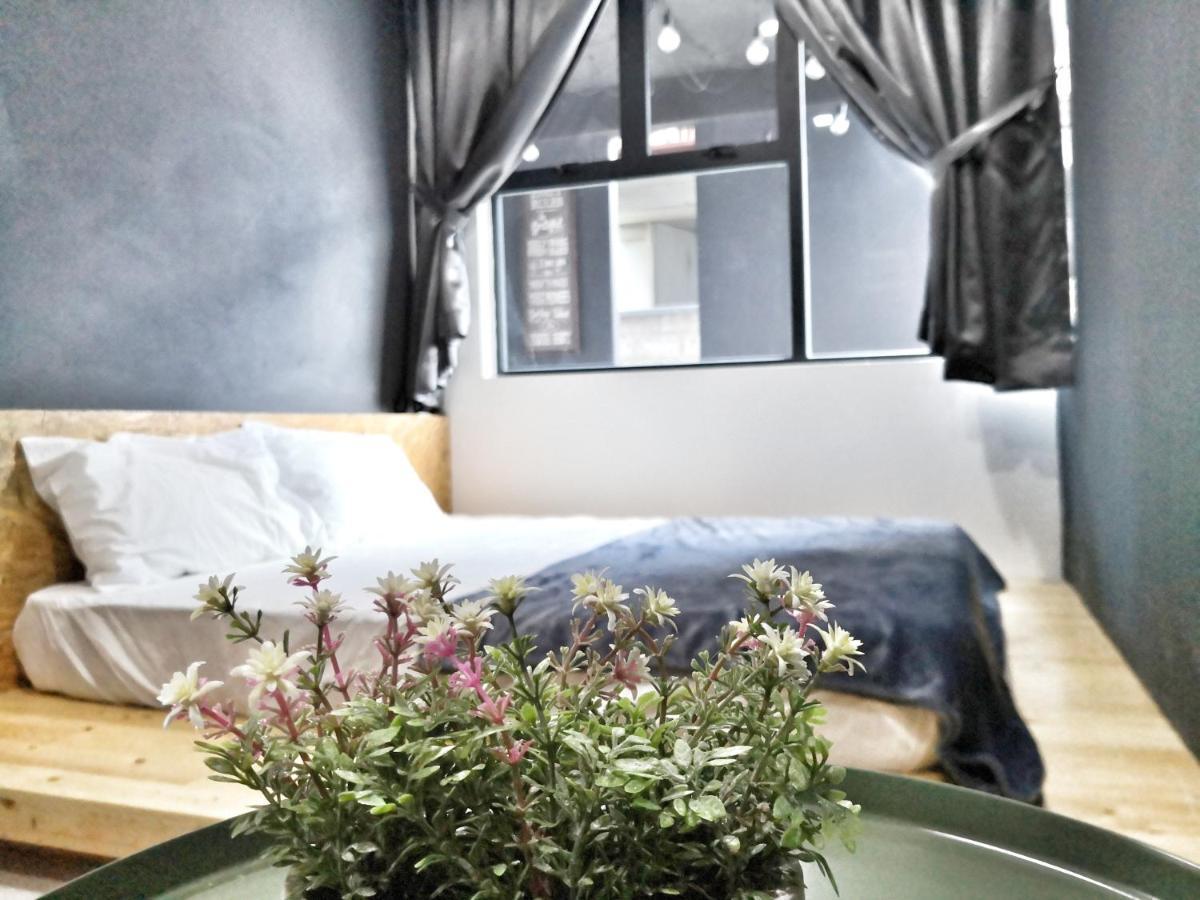 Appartamento 23Loft Kuching Esterno foto
