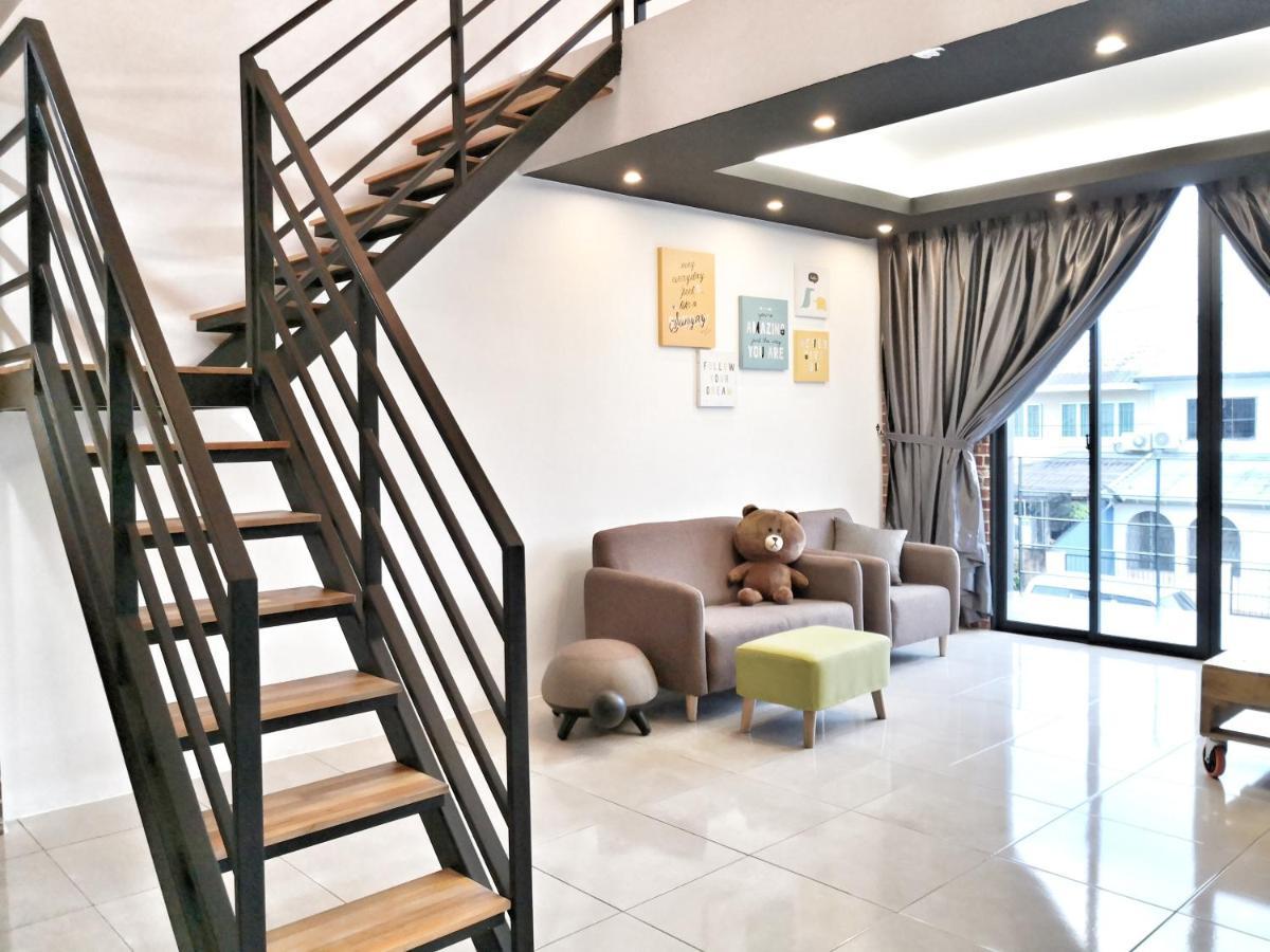 Appartamento 23Loft Kuching Esterno foto