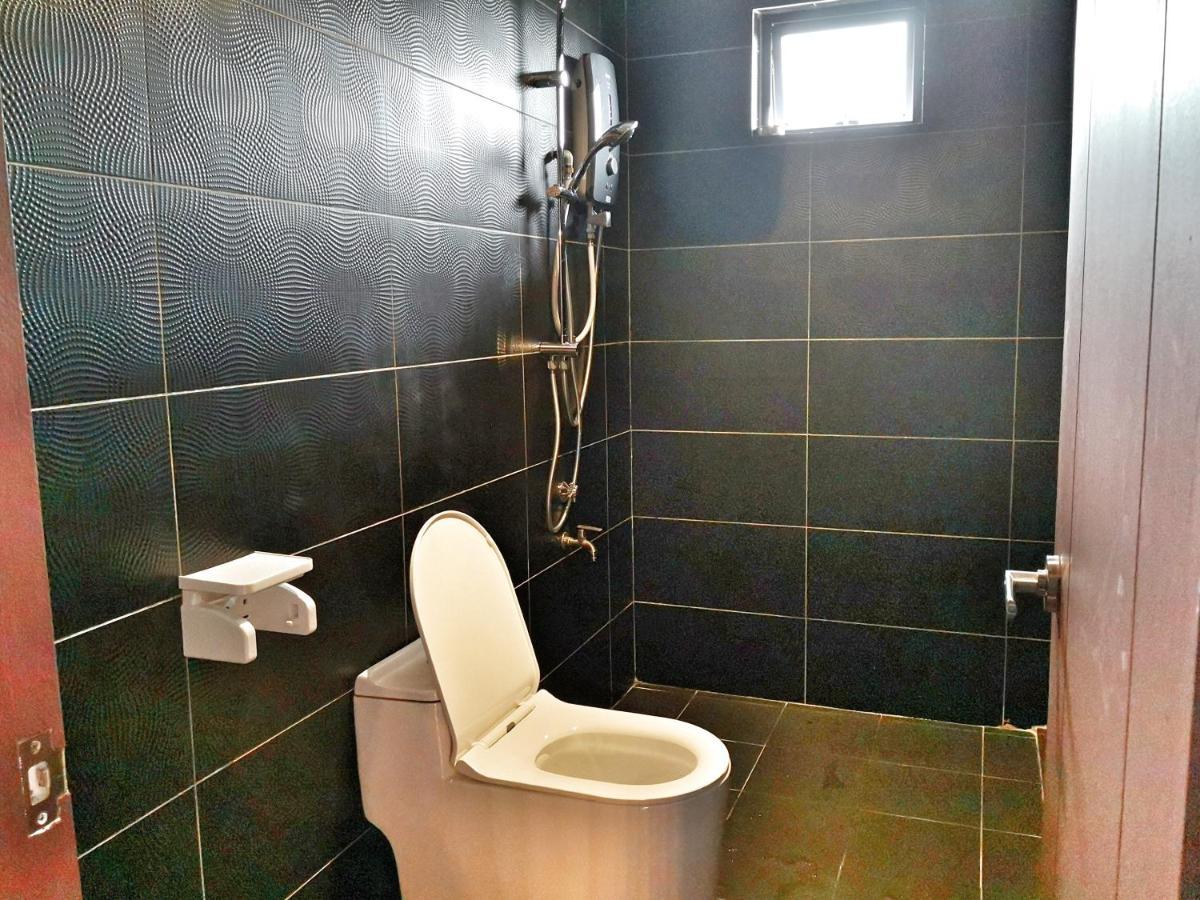 Appartamento 23Loft Kuching Esterno foto