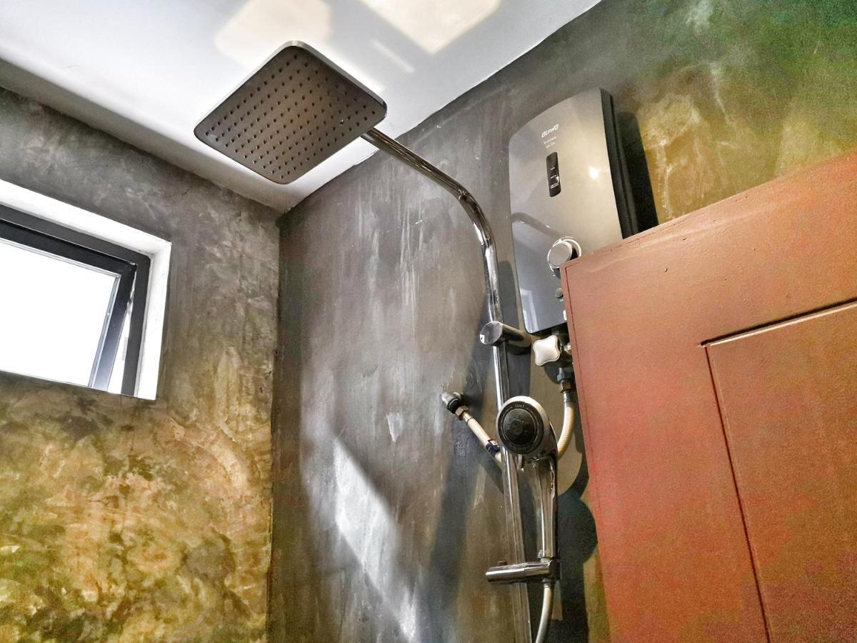 Appartamento 23Loft Kuching Esterno foto